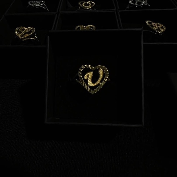 Initial Heart Adjustable Gold Ring Letter U - Picture 1 of 3